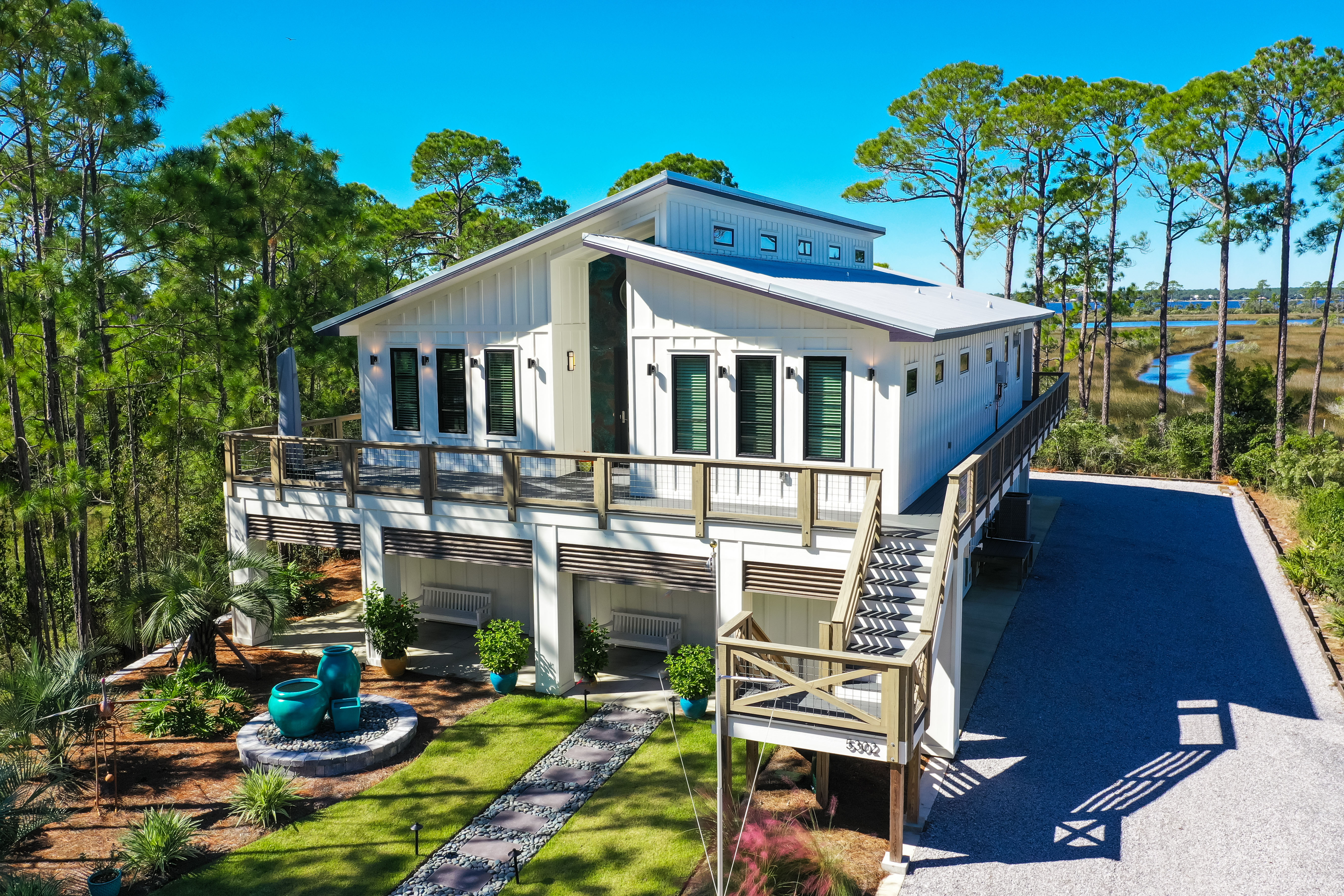 Custom Piling Home, Innerarity ISLAND