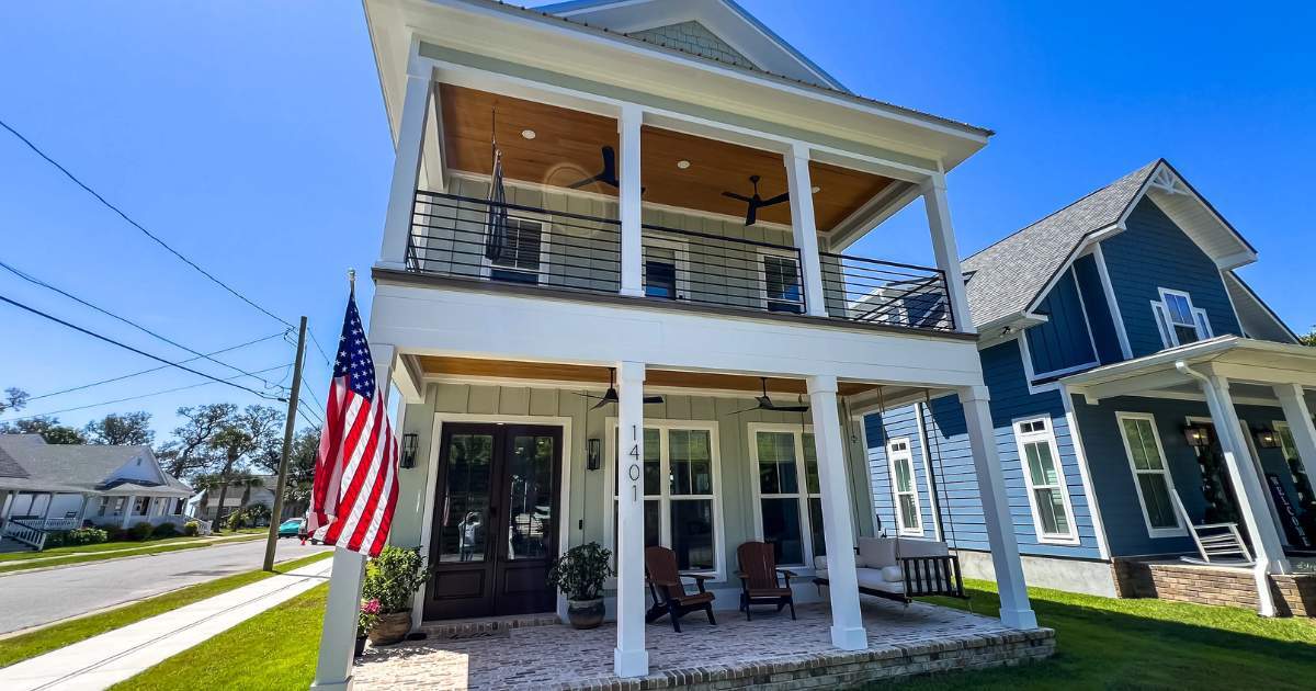 A beautiful custom Home in Sanders Beach by custom home builder Urban Infill