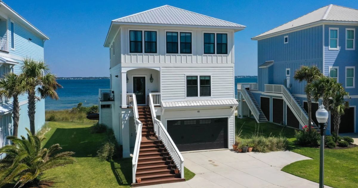 Should I Build a House Now or Wait Until 2026?