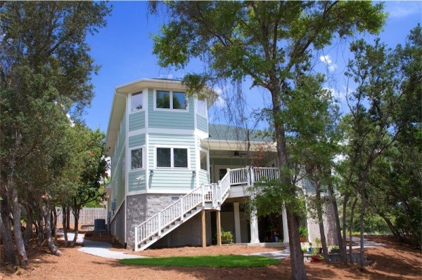 8 Shoreline Place, Gulf Breeze, FL