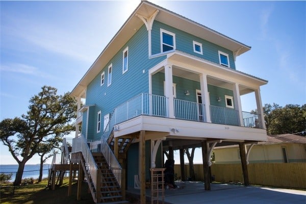 Custom Waterfront Piling Home, Midway, FL